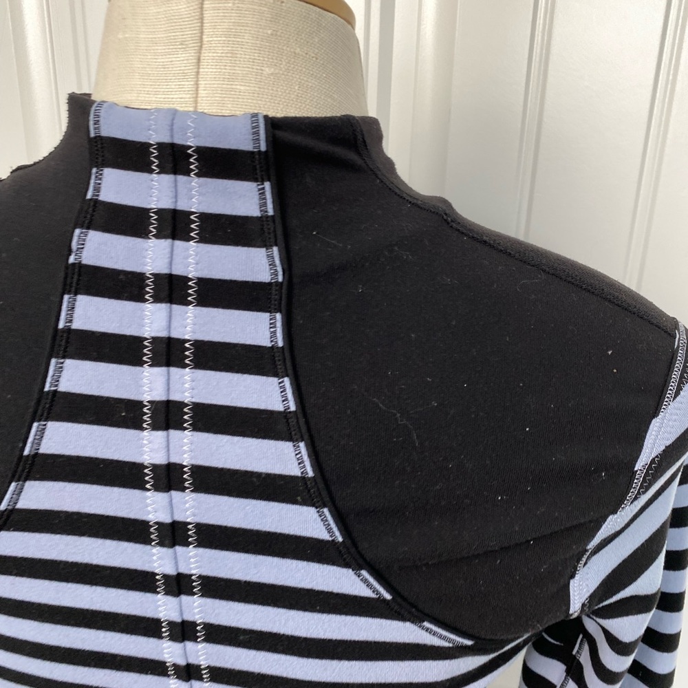 Lululemon Forme Jacket - Picture 7 of 12